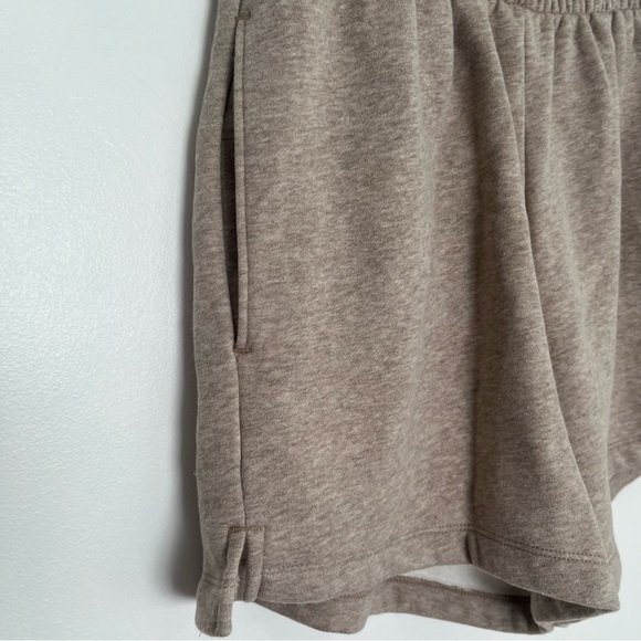 Abercrombie & Fitch Beige Tan Drawstring Sweatshorts Size Medium - Picture 3 of 12